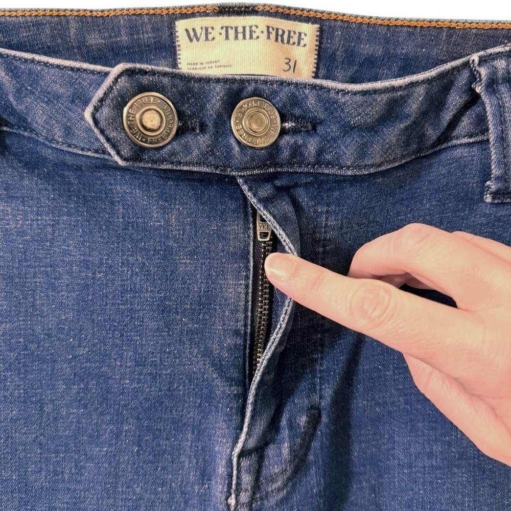Free People We The Free Varsity Blues Sim Boot Flare Mid Rise Jeans Size 31 - Picture 9 of 16